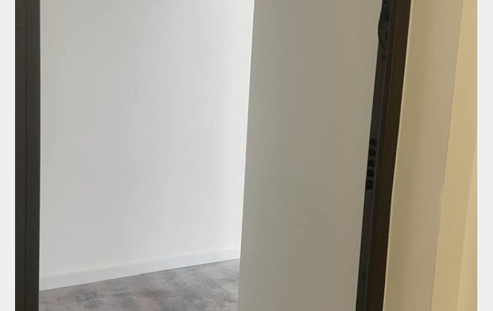 3 Pièces COCHEREN (57800)  97 m2 190 000 € 