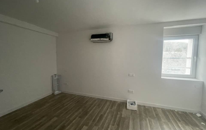 4 Pièces COCHEREN (57800)  105 m2 207 000 € 