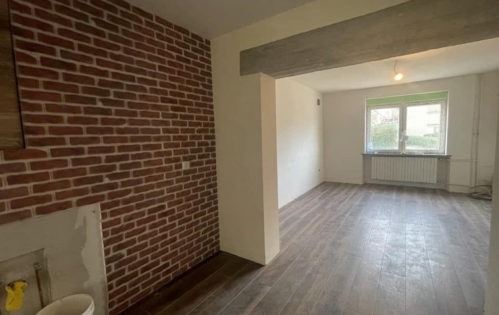 Réseau Immo-diffusion : Maison  BOUSBACH  156 m2 214 000 € 