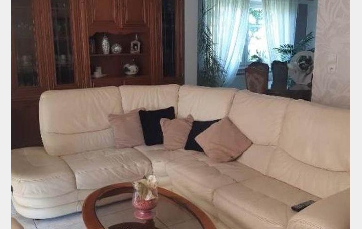 Maison OETING (57600)  135 m2 257 000 € 