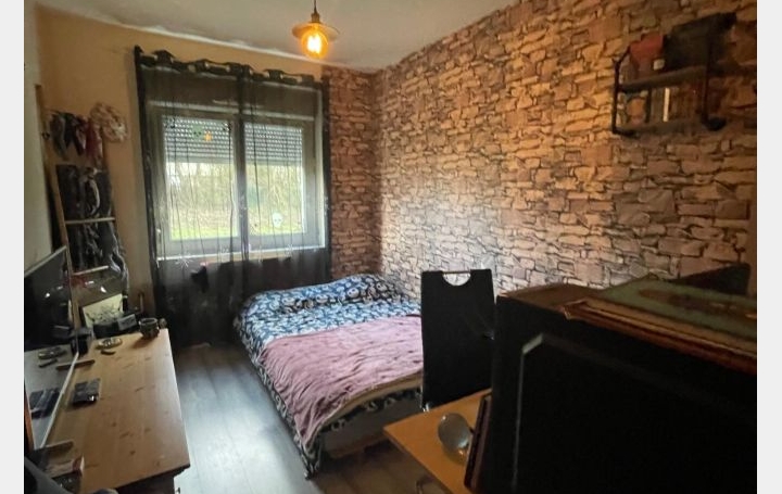 5 Pièces PETITE-ROSSELLE (57540)  82 m2 59 000 € 