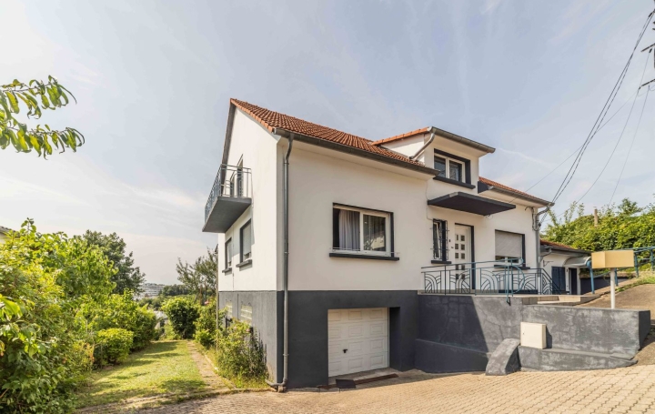 Maison FORBACH (57600)  180 m2 199 680 € 