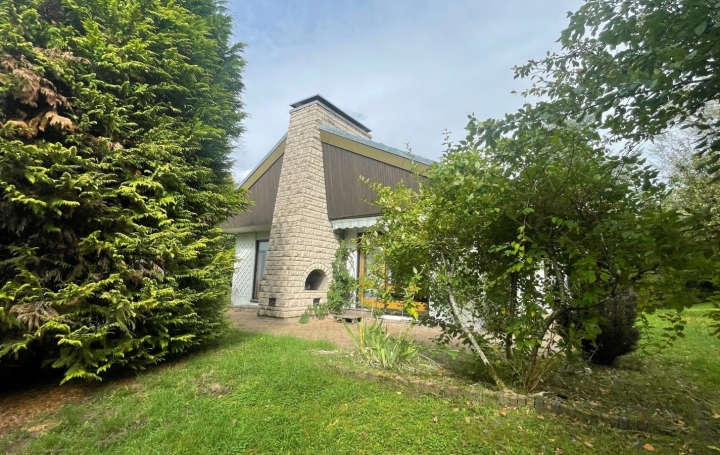 Villa OETING (57600)  197 m2 426 000 € 