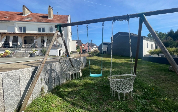 Maison PETITE-ROSSELLE (57540)  212 m2 329 000 € 