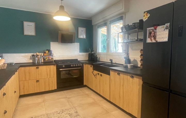 Maison PETITE-ROSSELLE (57540)  212 m2 329 000 € 