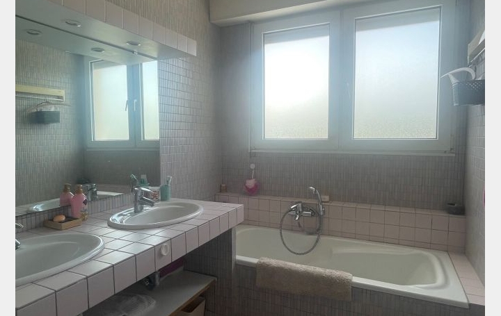 Maison PETITE-ROSSELLE (57540)  212 m2 329 000 € 