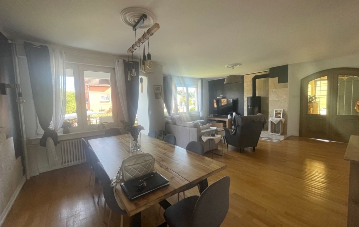 Maison PETITE-ROSSELLE (57540)  212 m2 329 000 € 