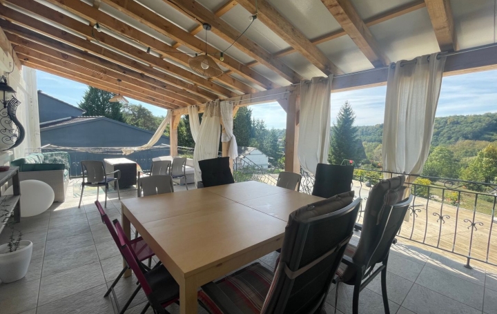 Maison PETITE-ROSSELLE (57540)  212 m2 329 000 € 