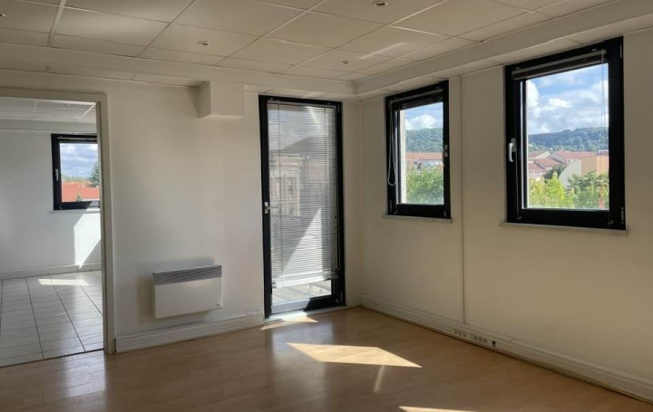 Local commercial FORBACH (57600)  98 m2 169 000 € 