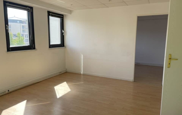 Local commercial FORBACH (57600)  98 m2 169 000 € 