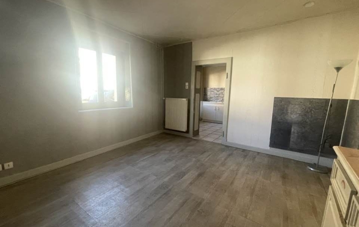 Maison LONGEVILLE-LES-SAINT-AVOLD (57740)  68 m2 79 000 € 