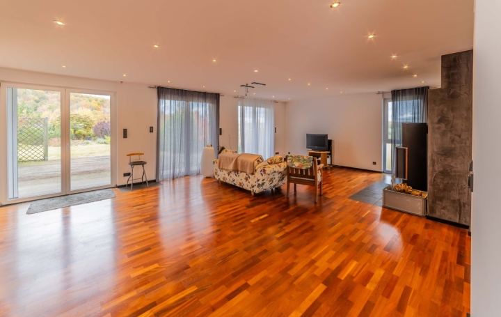 Maison ALSTING (57515)  218 m2 520 000 € 