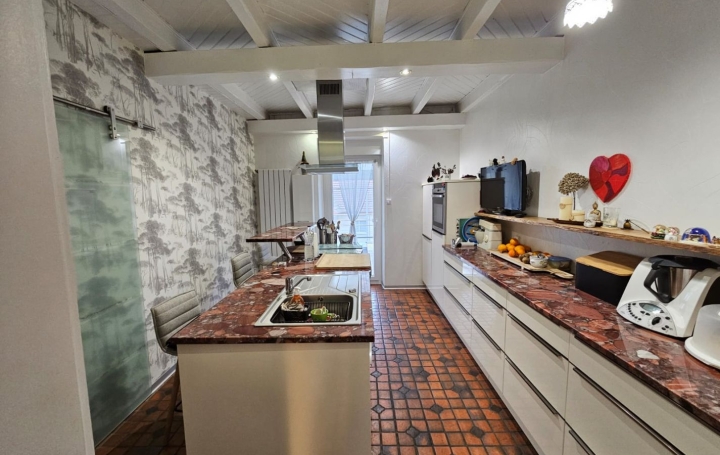 Maison COCHEREN (57800)  163 m2 180 000 € 