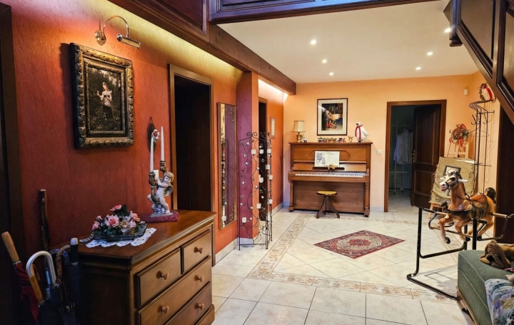 Maison SPICHEREN (57350)  218 m2 257 900 € 