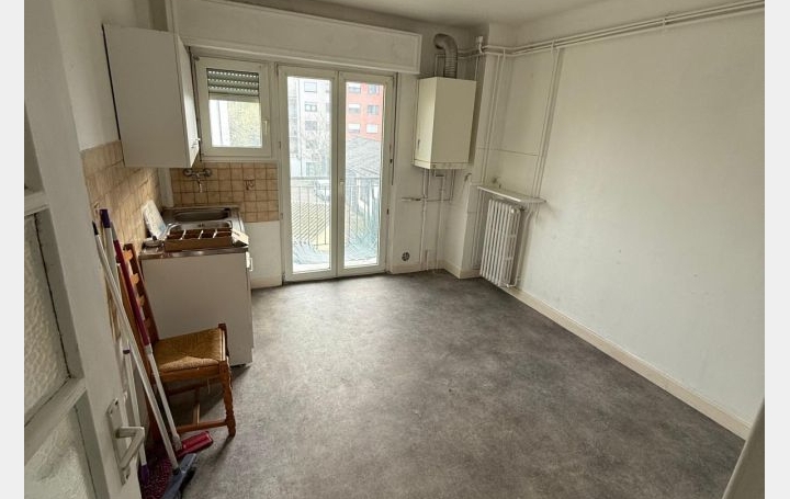 Immeuble FORBACH (57600)  624 m2 592 800 € 