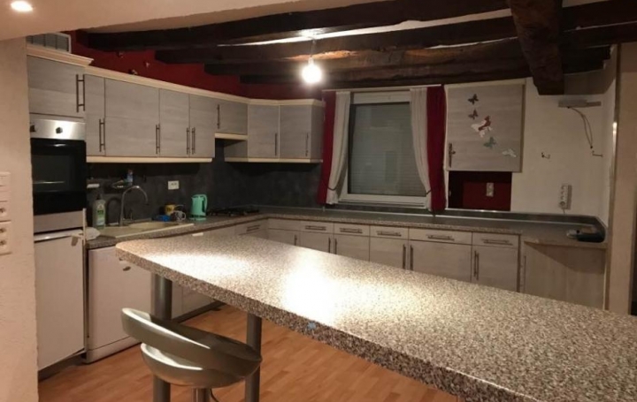 Réseau Immo-diffusion : Maison de village  ETZLING  159 m2 105 000 € 