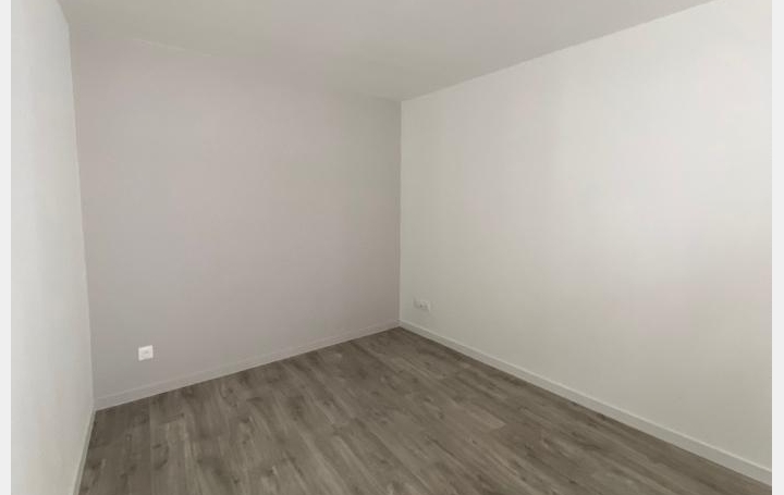 Réseau Immo-diffusion : Appartement P2  SAINT-SYMPHORIEN-D'OZON  39 m2 613 € 