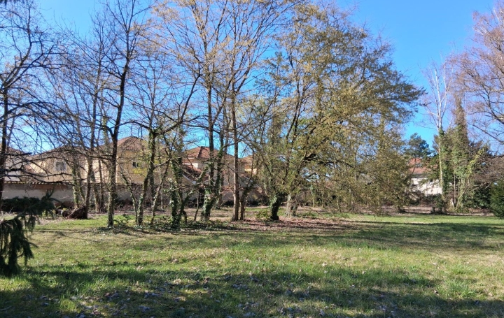 Terrain PONT-DE-CHERUY (38230)   110 000 € 