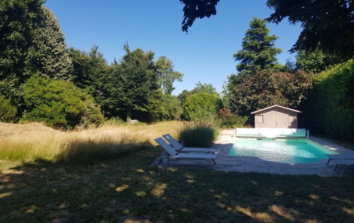 Terrain GENAS (69740)   400 000 € 