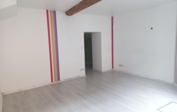 Local commercial L'ARBRESLE (69210)  29 m2 455 € 