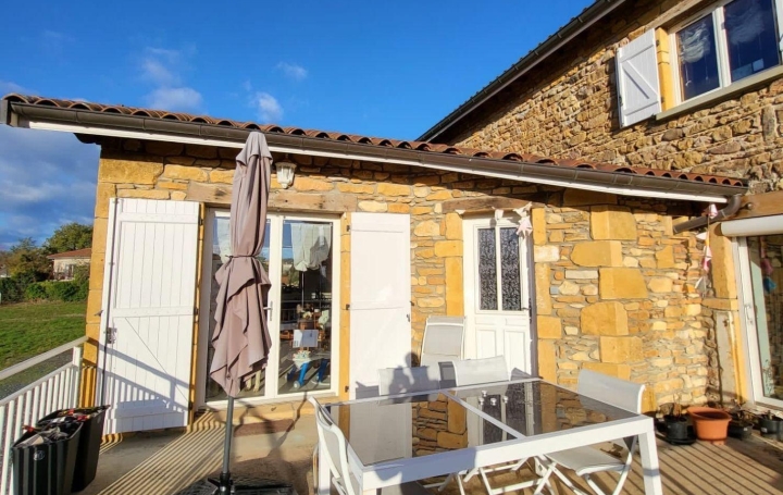 Réseau Immo-diffusion : Maison  NUELLES  205 m2 1 645 € 