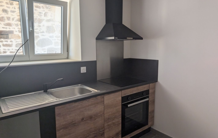 3 Pièces SAINT-ROMAIN-DE-POPEY (69490)  57 m2 740 € 