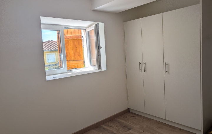 3 Pièces SAINT-ROMAIN-DE-POPEY (69490)  57 m2 740 € 