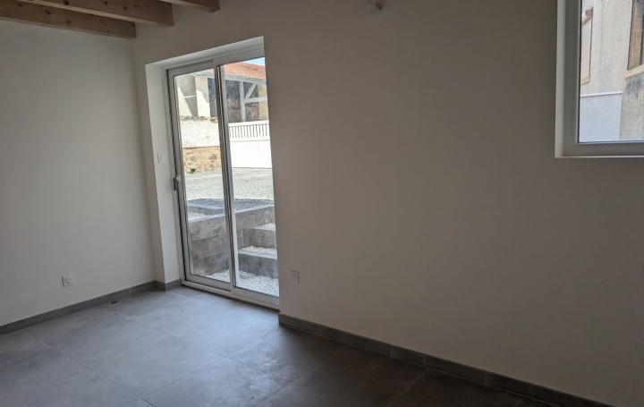 3 Pièces SAINT-ROMAIN-DE-POPEY (69490)  57 m2 740 € 