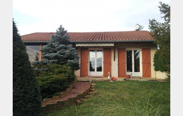 Réseau Immo-diffusion : Villa  SAINT-GERMAIN-SUR-L'ARBRESLE  87 m2 880 € 