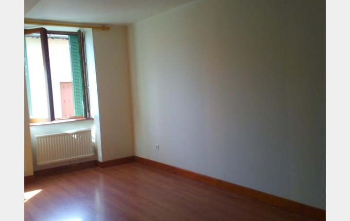 Réseau Immo-diffusion : Appartement P3  BRULLIOLES  70 m2 370 € 