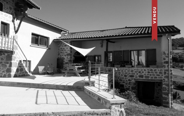 Réseau Immo-diffusion : Maison  MONTROTTIER  215 m2 450 000 € 