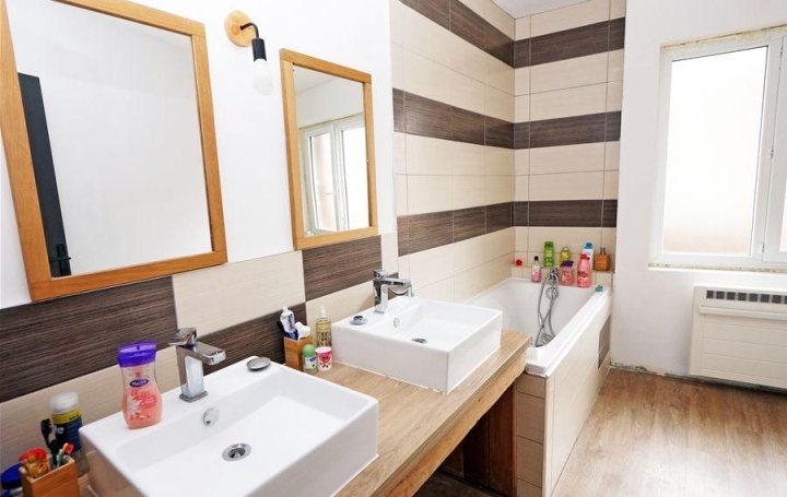 Maison de village COURZIEU (69690)  70 m2 190 000 € 