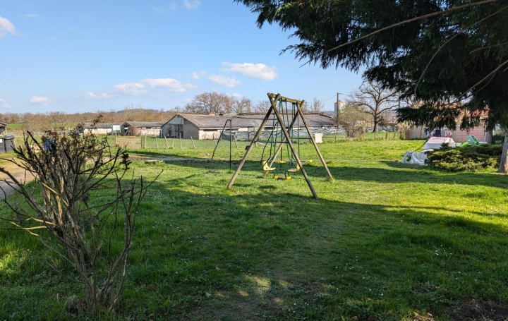 Maison SAVIGNY (69210)  138 m2 260 000 € 