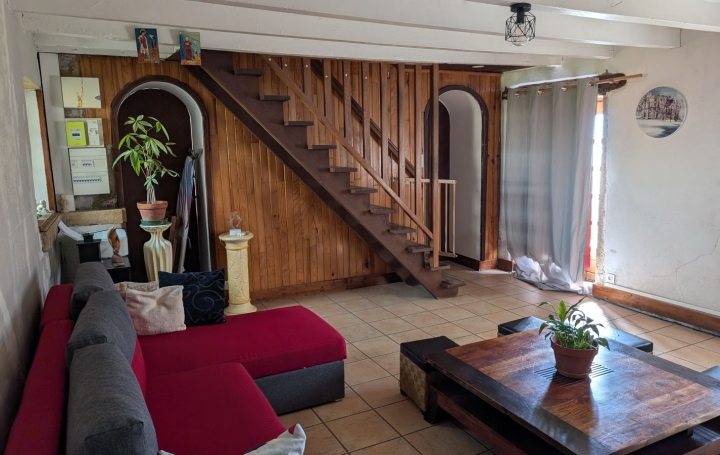 Maison SAVIGNY (69210)  138 m2 260 000 € 