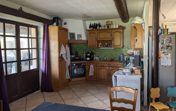 Maison SAVIGNY (69210)  138 m2 260 000 € 