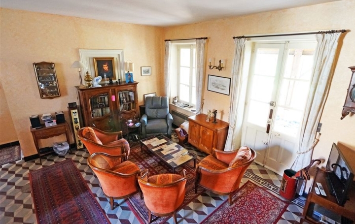 Maison FRANCHEVILLE (69340)  125 m2 519 000 € 