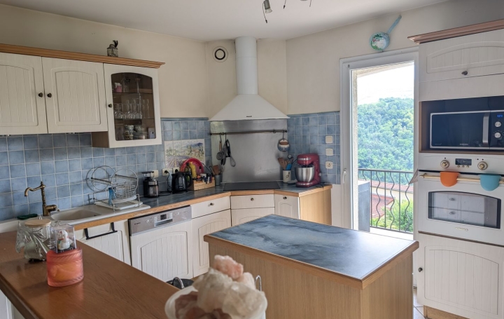 Maison BRUSSIEU (69690)  124 m2 335 000 € 