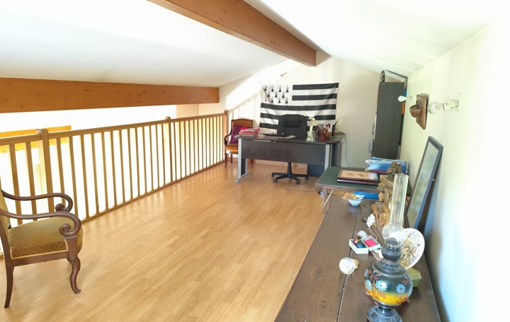 Maison BRUSSIEU (69690)  124 m2 335 000 € 