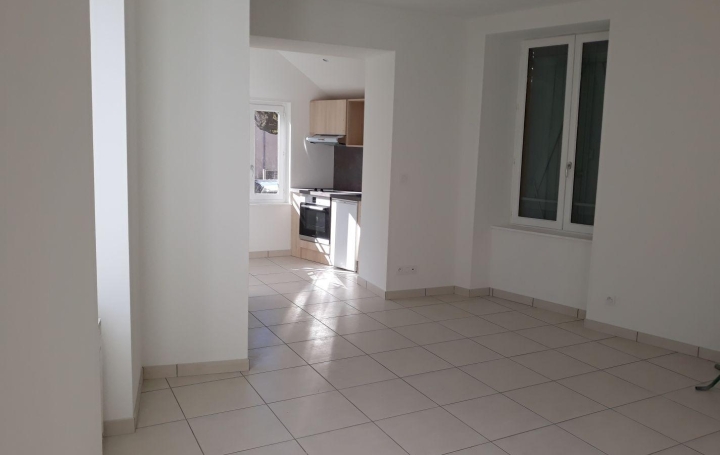 Immeuble SAVIGNY (69210)  103 m2 245 000 € 