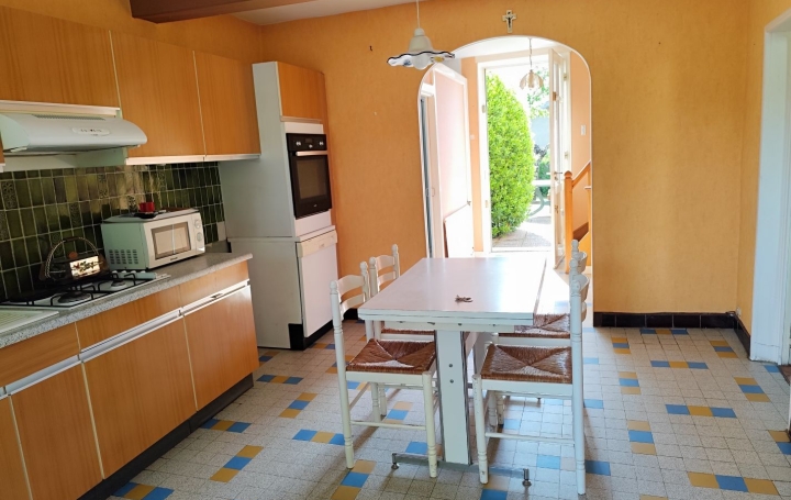 Maison BESSENAY (69690)  88 m2 248 000 € 