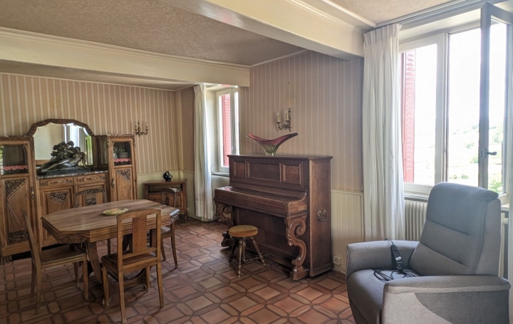 Maison BESSENAY (69690)  88 m2 248 000 € 