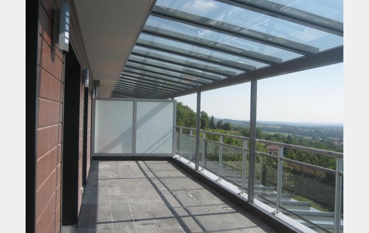 Réseau Immo-diffusion : Appartement P4  CROZET  107 m2 2 200 € 