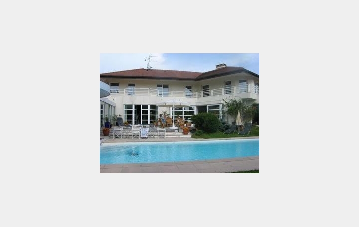 Réseau Immo-diffusion : Propriété  CHEVRY  350 m2 2 100 000 € 