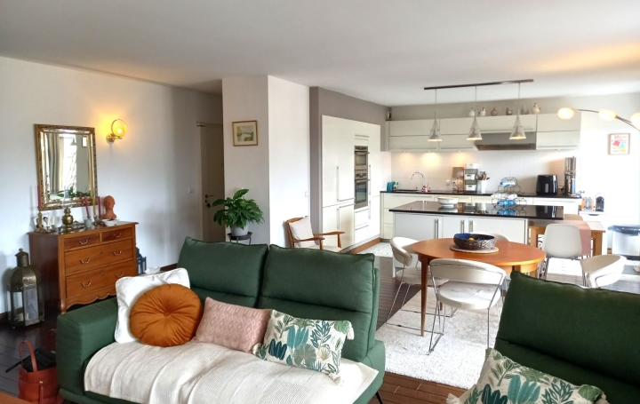 4 Pièces ANNEMASSE (74100)  105 m2 490 000 € 