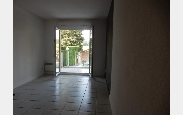 Réseau Immo-diffusion : Appartement P2  PUYRICARD  35 m2 650 € 