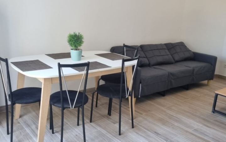 3 Pièces VENTABREN (13122)  60 m2 1 240 € 
