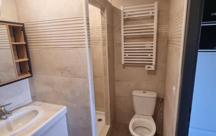 3 Pièces VENTABREN (13122)  60 m2 1 240 € 