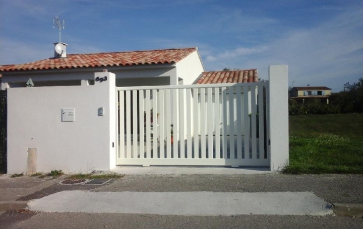 Maison / Villa SIMIANE-COLLONGUE (13109) 115 m<sup>2</sup> 1 900 € 