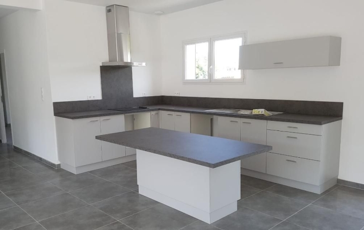 Maison SIMIANE-COLLONGUE (13109)  115 m2 1 900 € 