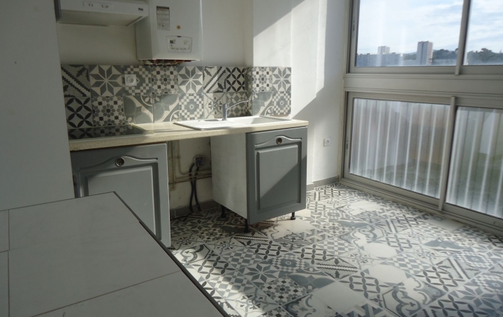 3 Pièces MARSEILLE (13013)  59 m2 950 € 